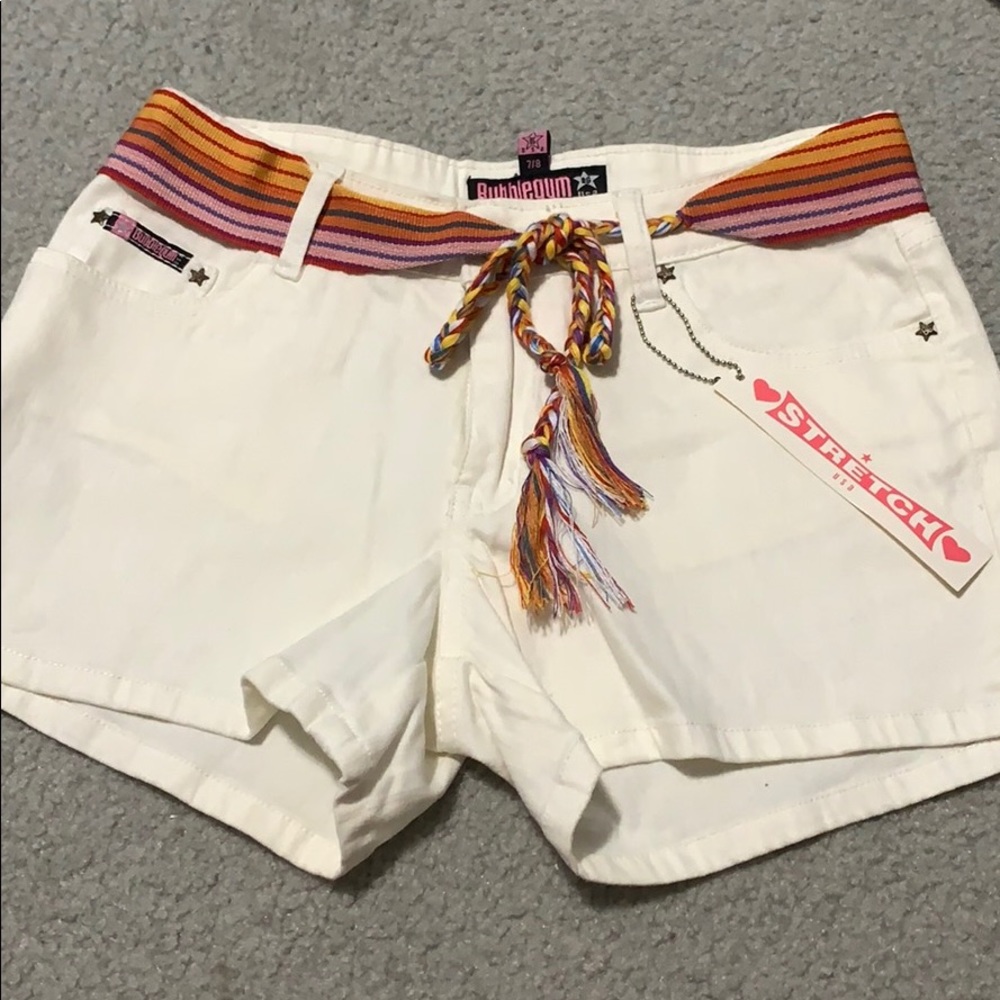 NWT stretchy white/cream stretchy jean shorts 7/8